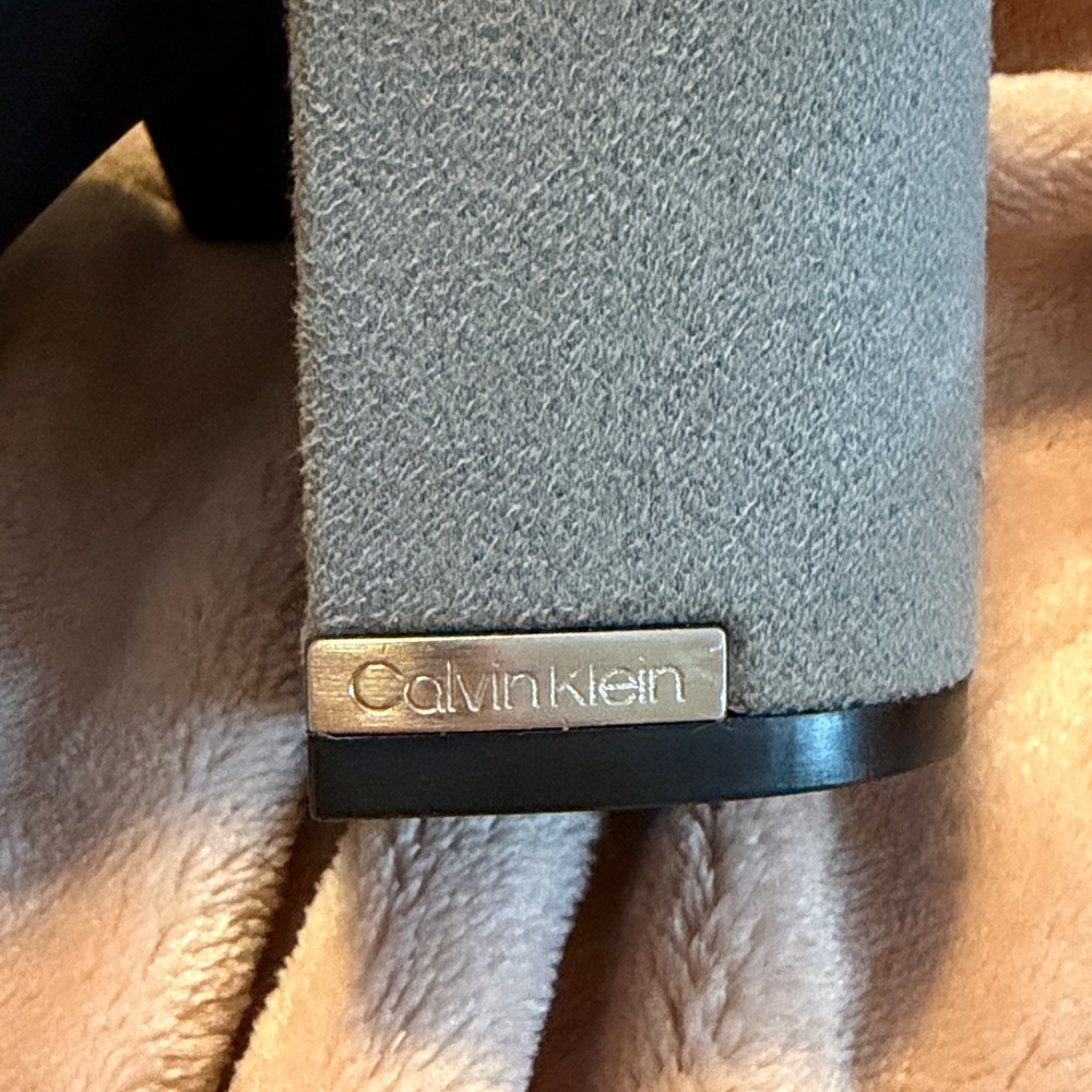 Calvin Klein Dusty Gray Pointed Toe Block Heel Ankle Boots, NEW, size 7.5 - Picture 3 of 6